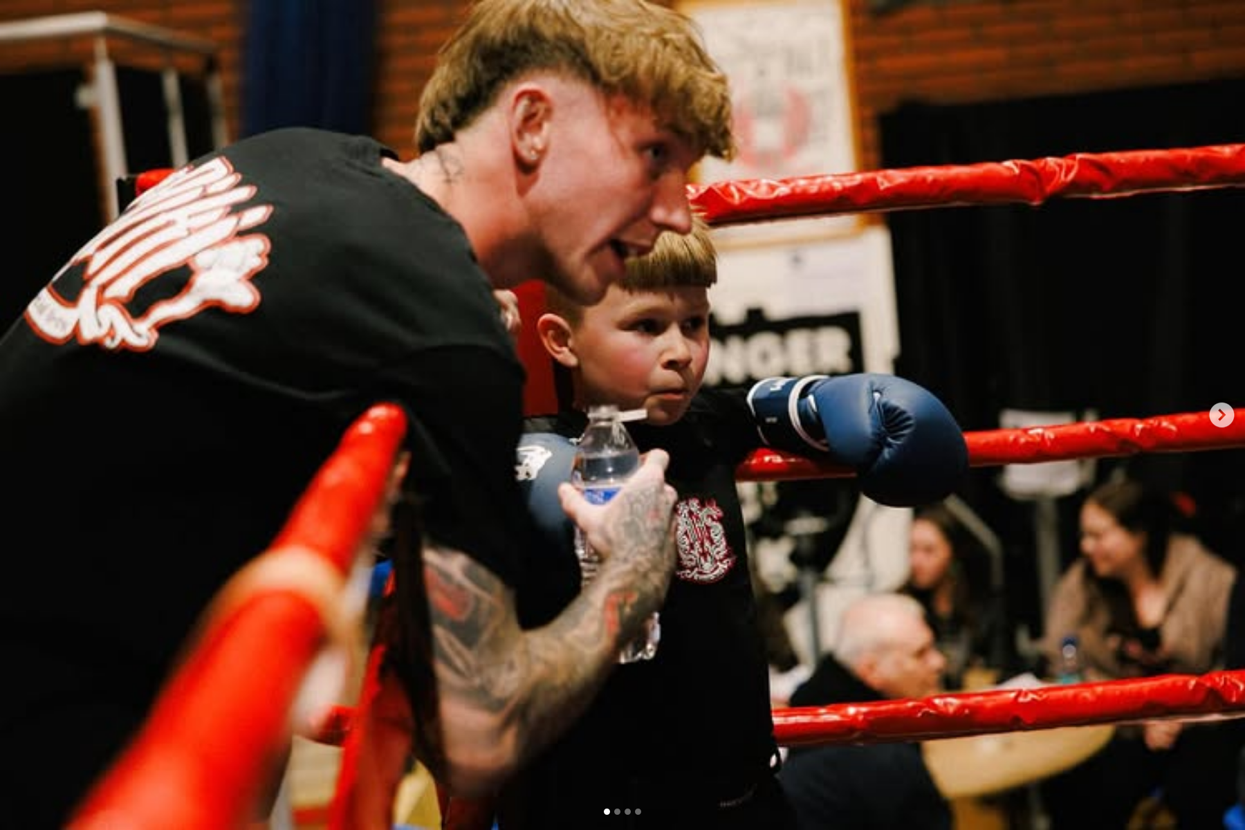 Cameron coaching ringside